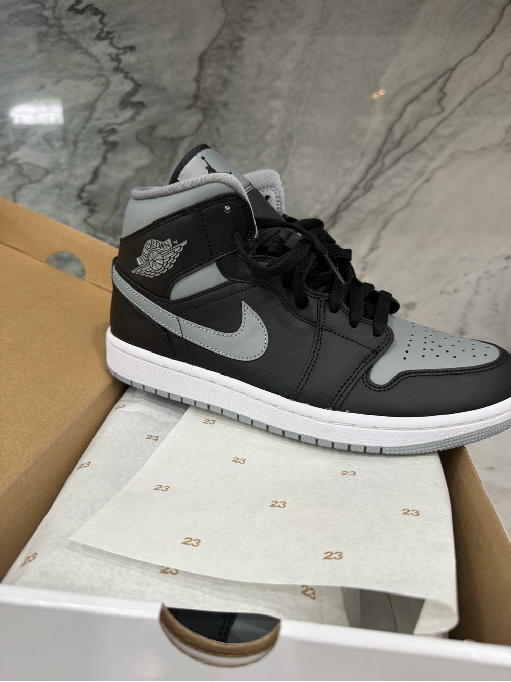 NWB Nike Air Jordan 1 Mid - ‘Shadow’
